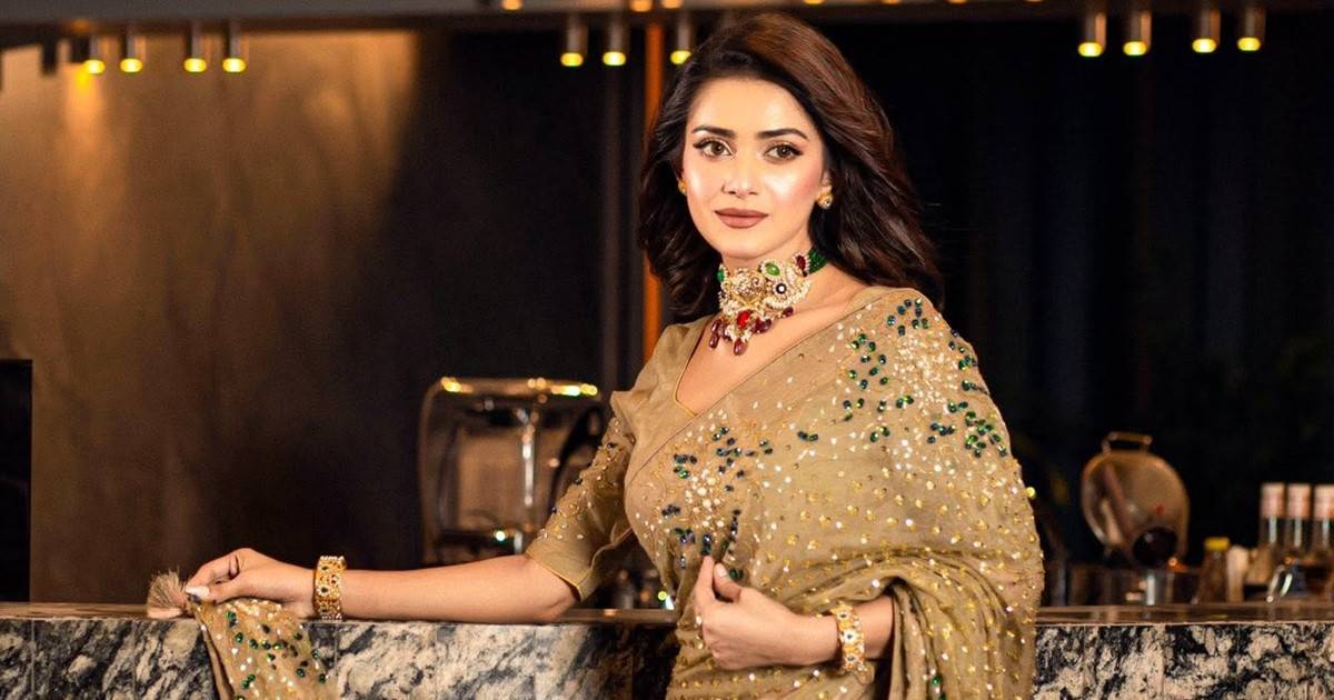 ‘বাংলাদেশে নিজেকে নিরাপদ মনে করি না’: তানজিন তিশা