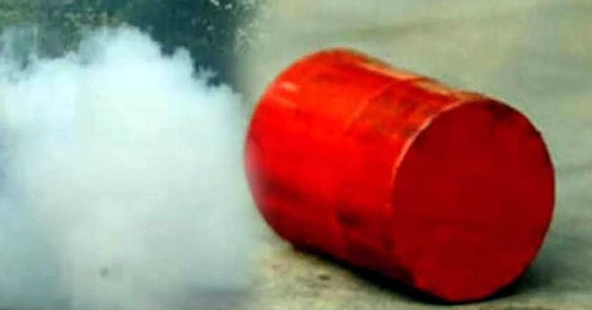 ধানমন্ডি ২৭-এ পরপর দুই ককটেল বিস্ফোরণ, আটক ৩